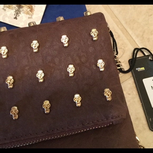 SKULL EMBELLISHED CLUTCH BROWN w/ CHAIN STRAP - Picture 2 of 3